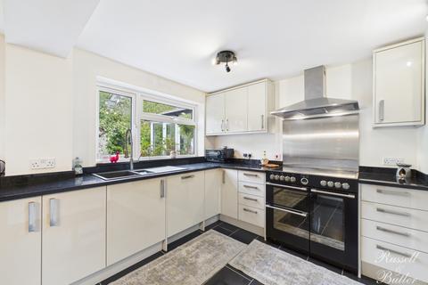 undefined, Sandhurst Drive, Buckingham