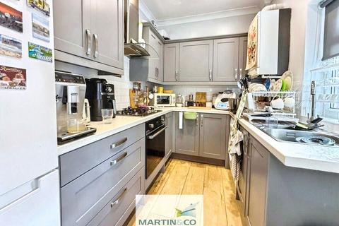 2 bedroom terraced house for sale, Central Avenue, Worksop, Nottinghamshire, S80 1ER