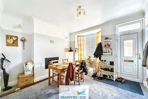 2 bedroom terraced house for sale, Central Avenue, Worksop, Nottinghamshire, S80 1ER