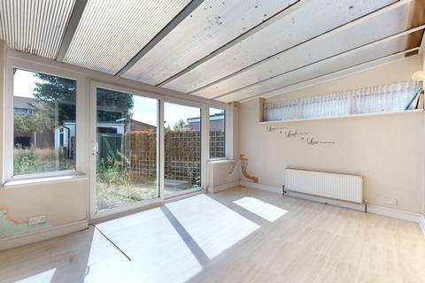 4 Betterton Road, Rainham, RM13 8NA