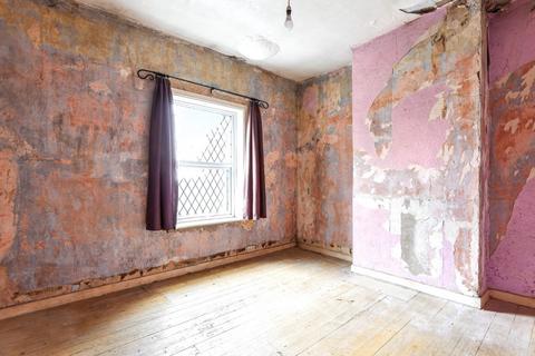 127 Broad Oak Lane, Bury, BL9 7SE