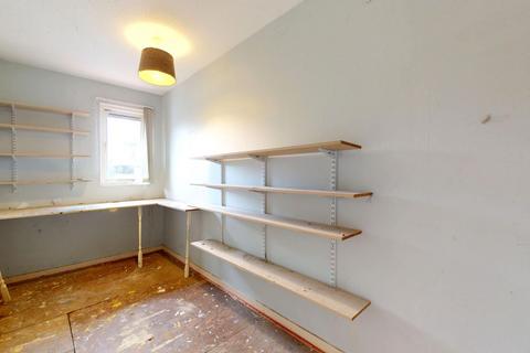 20 Bartlow End, Basildon, SS13 1PQ