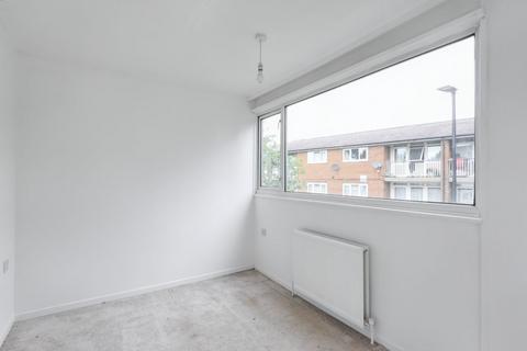 16 Bowshaw View, Sheffield, S8 8FE
