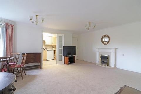 1 bedroom retirement property for sale, London Road, Redhill