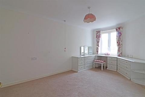 1 bedroom retirement property for sale, London Road, Redhill