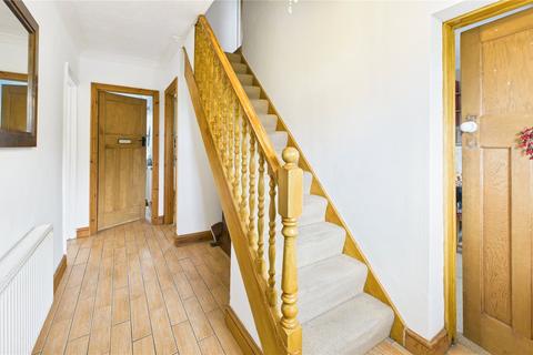 5 bedroom end of terrace house for sale, Abbey Road, Surrey GU21
