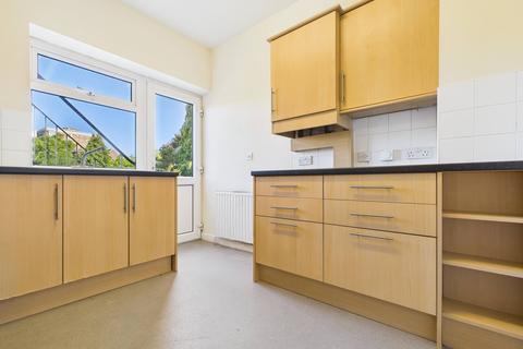 3 bedroom flat to rent, Woodside, Harrogate, HG1