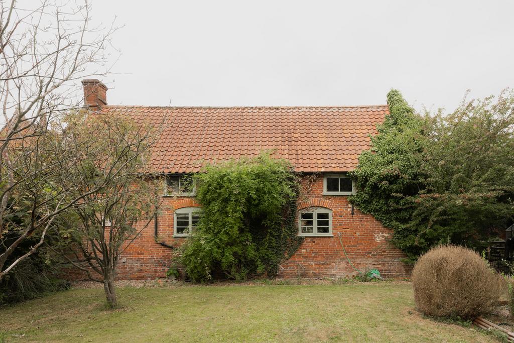 305400 - Old Hall Farm, South Burlingham-43.jpg