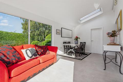 12 Corsie Drive, Perth, PH2 7BU