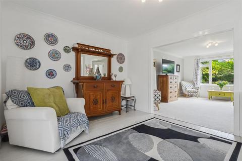 12 Corsie Drive, Perth, PH2 7BU