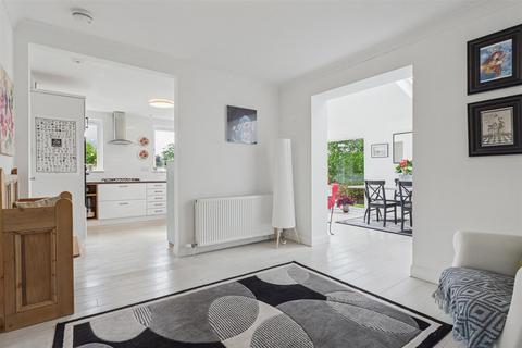 12 Corsie Drive, Perth, PH2 7BU