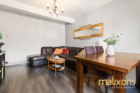 2 bedroom flat to rent, Redlands Way, London SW2