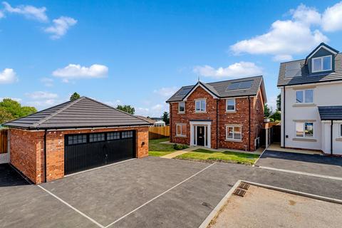 4 bedroom detached house for sale, Halis Court, Liverpool L24