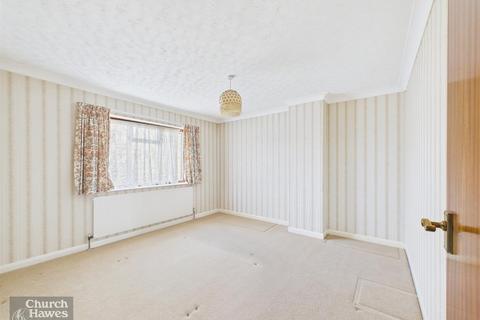 3 bedroom detached house for sale, Crescent Road, Heybridge