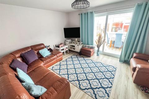 undefined, Farnborough Close, Corby NN18