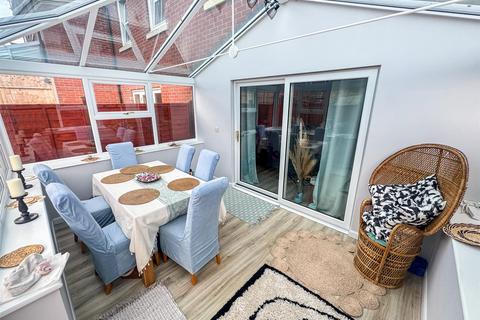 undefined, Farnborough Close, Corby NN18