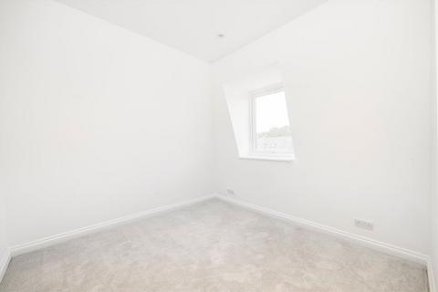 2 bedroom flat for sale, Devonshire Road, London W4