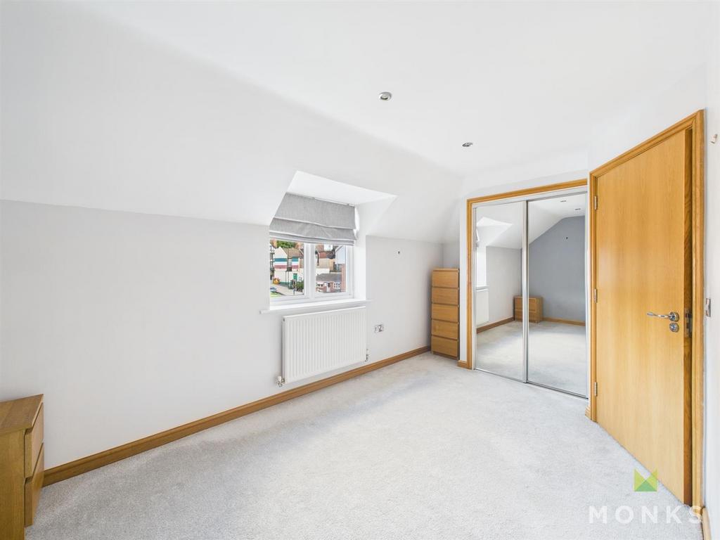 CAM01520 G0-PR0256-STILL004.jpg