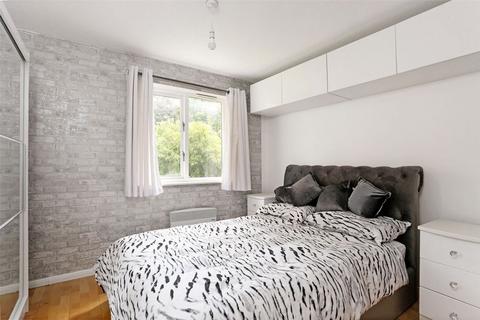 1 bedroom flat for sale, Caroline Close, London SW16
