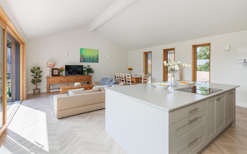 Kitchen/ Living Room