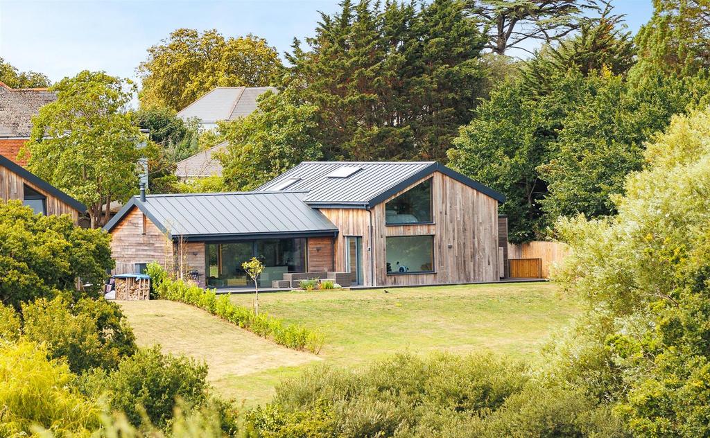Hollows Barn