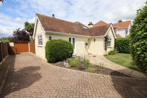 3 bedroom bungalow for sale, Dulwich Road, Holland on Sea, CO15
