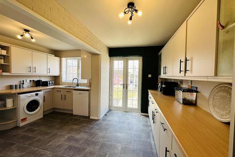 4 bedroom semi-detached house for sale, Poplar Gardens, Drax, Selby