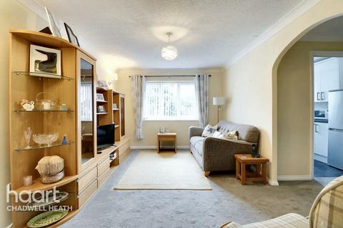 2 bedroom retirement property for sale, Cunningham Close, Romford