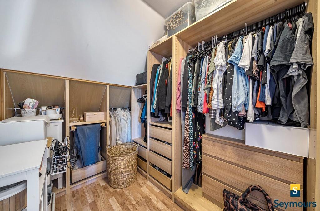 Walk In Wardrobe