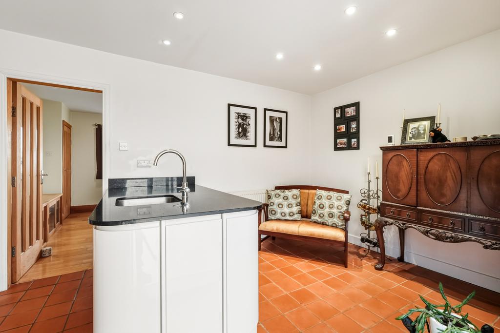 Kitchen 5