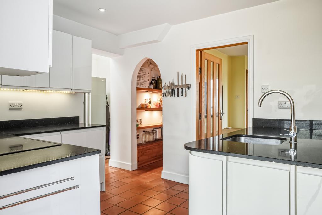 Kitchen 6