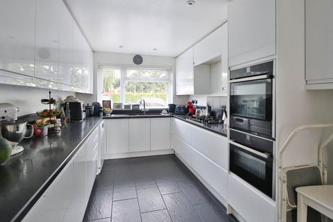 undefined, Bedster Gardens, East Molesey
