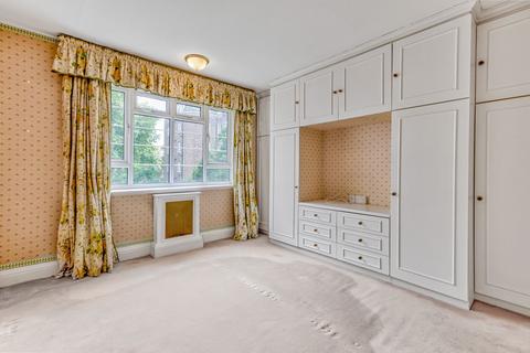 undefined, Pembroke Road, London W8