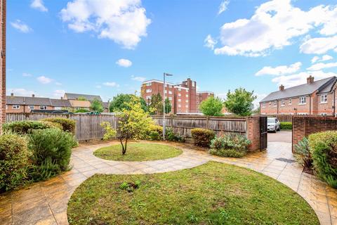 undefined, Field Oaks Way, Merstham RH1