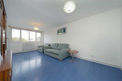 3 bedroom flat to rent, Mallory Street, London NW8