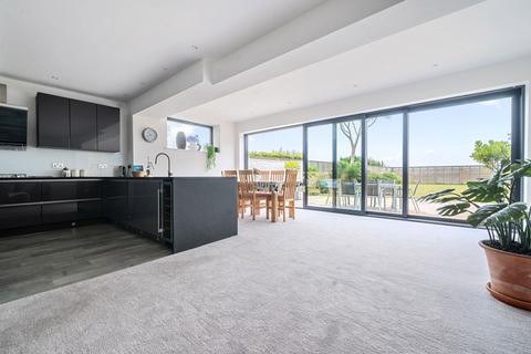 3 bedroom detached house for sale, Waters Edge, Aldwick, PO21