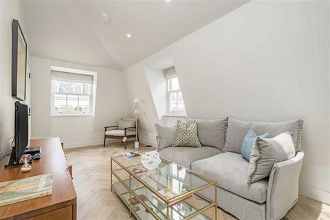 2 bedroom flat to rent, Charlotte Street, London W1T