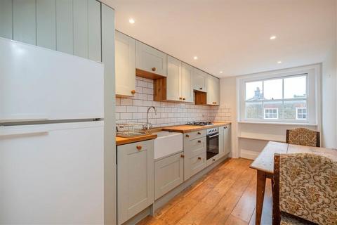 2 bedroom flat for sale, Conway Street, London W1T