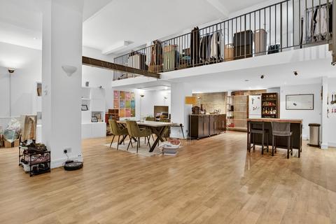 1 bedroom flat to rent, The Chandlery, Gowers Walk, Aldgate East, E1
