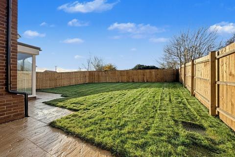 3 bedroom detached house for sale, Spalding Way, Chelmondiston