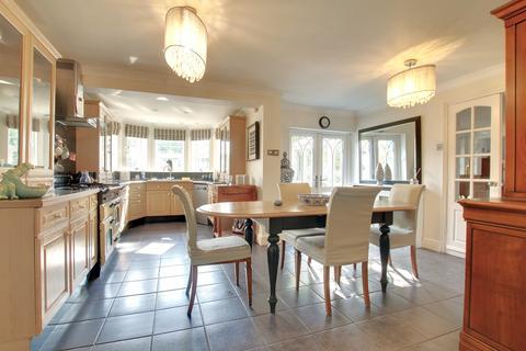 undefined, Newgate Street, Doddington