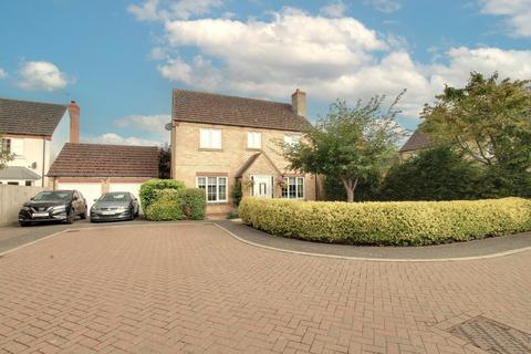 4 bedroom detached house for sale, Bluebell Close, Ramsey St Marys