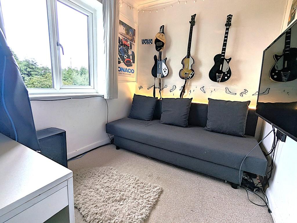 Bedroom/office