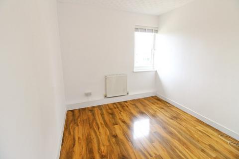 5 Morris Road, Romford, RM3 7EP