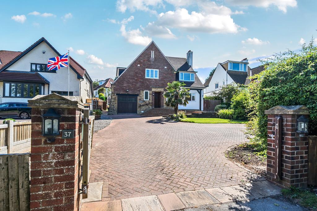 Driveway Entrance