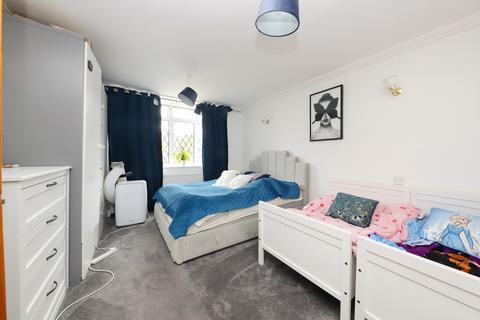 47 Fairfield Road, Uxbridge, UB8 1AZ