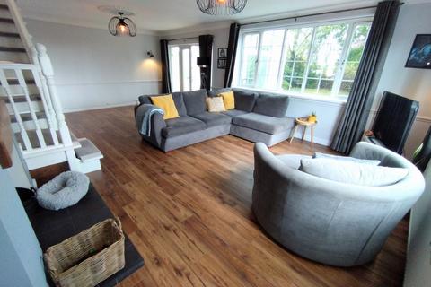 3 bedroom detached house for sale, High Street, Newchapel, Stoke-on-Trent