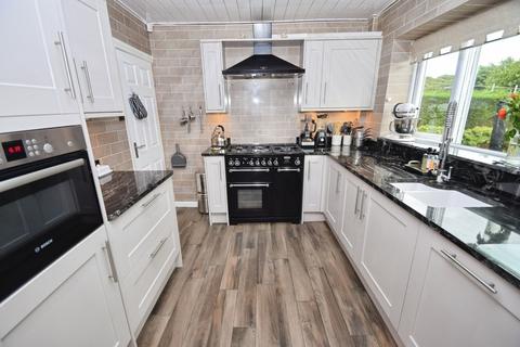 undefined, Grasleigh Avenue, Bradford BD15