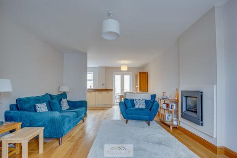 24 Hillcrest Drive, South Anston, Sheffield, S25 5FQ