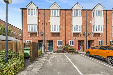 3 bedroom terraced house for sale, Jubilee Court, Oakham LE15